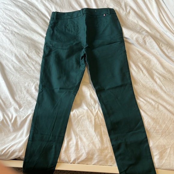 Tommy Hilfiger women’s pants. Size 4. - Picture 2 of 2